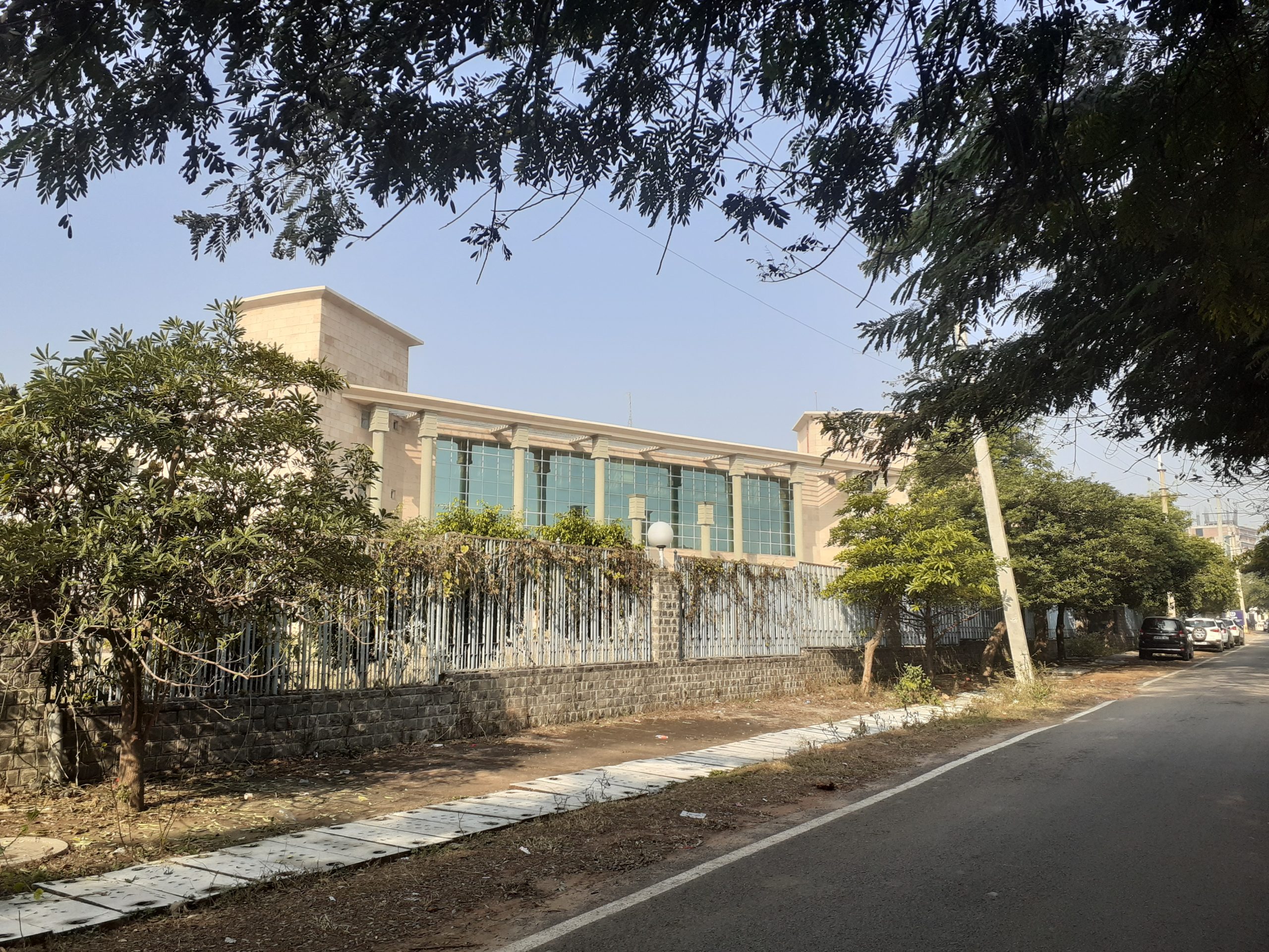 Institutional office building at Vasant Kunj