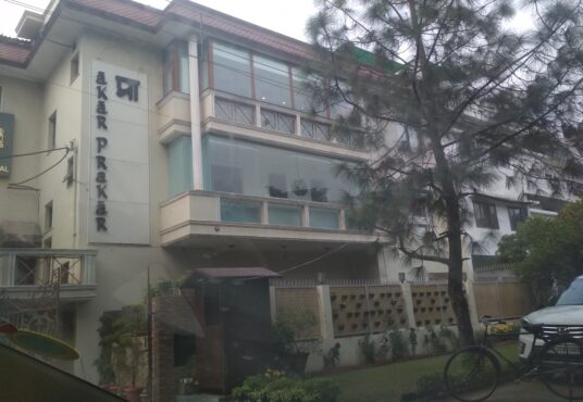 Office building at Defence Colony