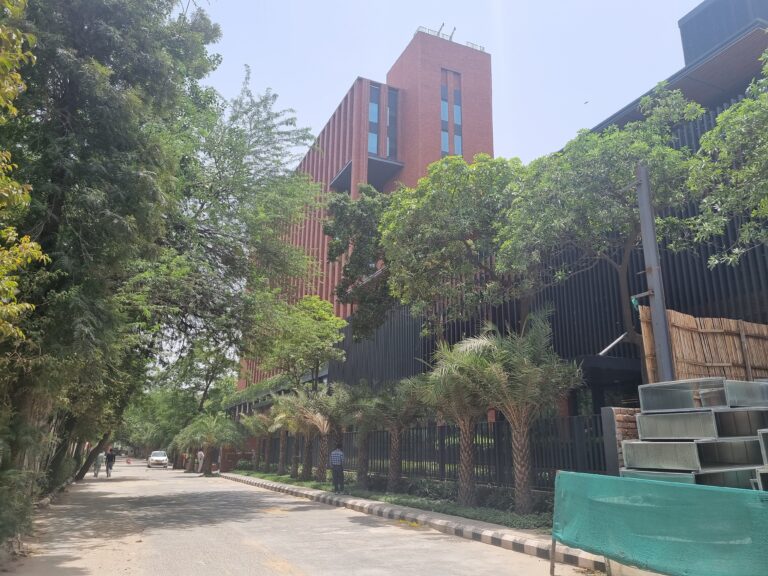 Max house okhla phase 3