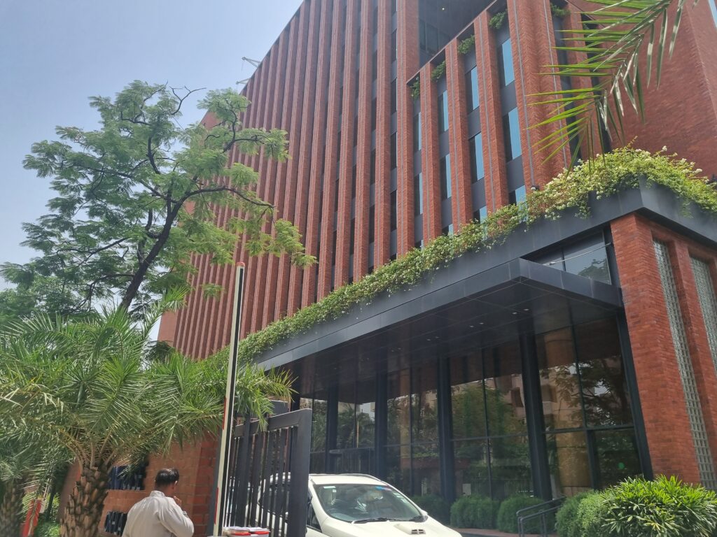 Max house office space building at Okhla